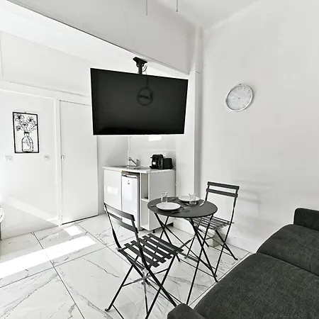 Studio Les Lilas Apartment